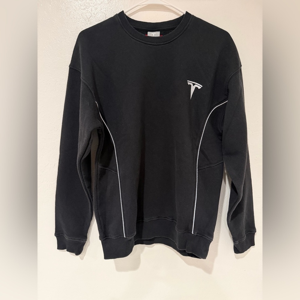 Tesla Men's Black Crewneck Sweatshirt Unisex size Small